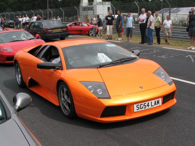 3 - Thursday and Friday Arrival at the campsite, Pistonheads meet at Arnage, and visit to the Rollcentre Racing pit